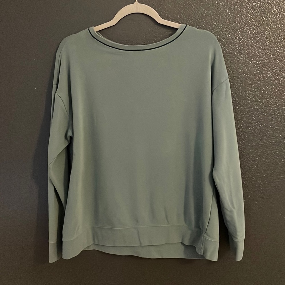 Uniqlo super soft cotton blend crewneck pullover